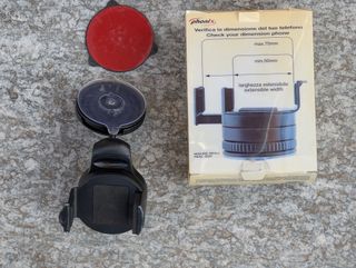 Supporto smartphone a ventosa per auto