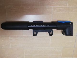 BOMBA DE AIRE MANUAL B'TWIN 500 DECATHLON  B'TWIN