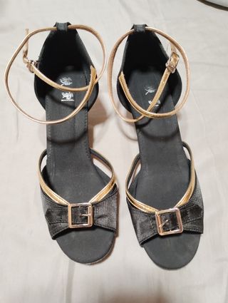 Sandalias de bailar 