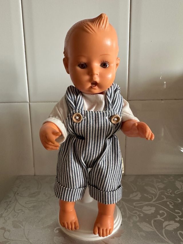 Muñeco Goebel MJ Hummel