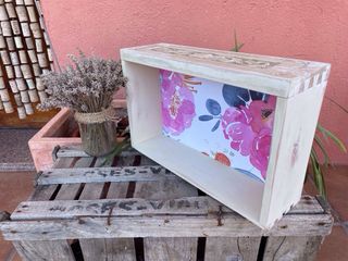 Antiguo cajón madera