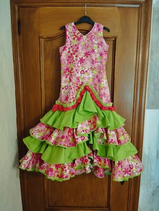 Traje de flamenca para niña 