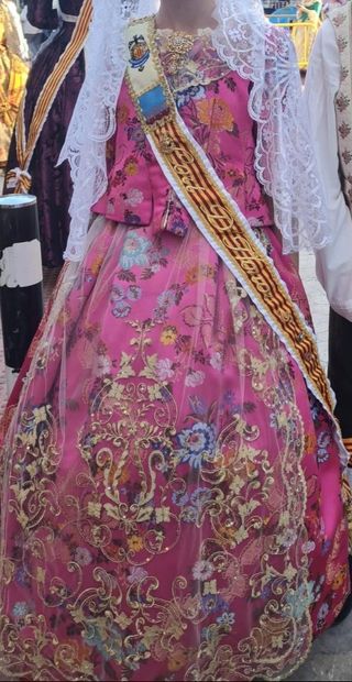 Traje de fallera niña