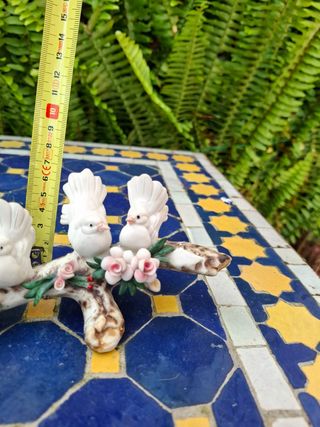 Porcelana, Palomas sobre rama con flores