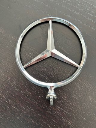 Logo Mercedes