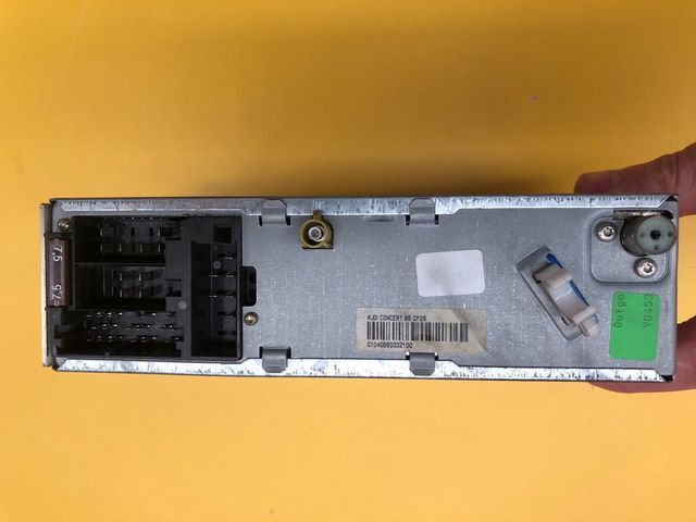 AUDI CONCERT ORIGINAL CON MANUAL Y CODIGO