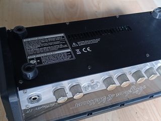 HUGHES KETTNER TUBEMEISTER 18  AMPLIFICADOR