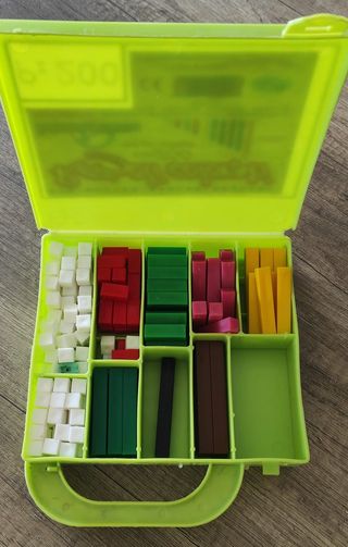 Regoli colorati per scuola primaria con valigetta