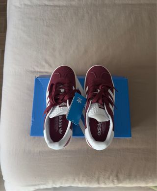 Zapatillas Adidas burdeos