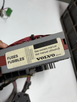 Arnes cableado caja fusibles trasera v70 II