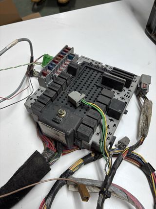 Arnes cableado caja fusibles trasera v70 II