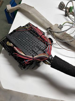 Arnes cableado caja fusibles trasera v70 II