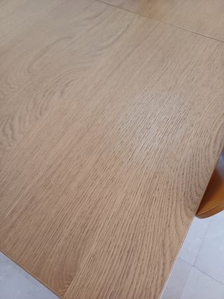 Conjunto mesa y 5 sillas