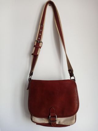 Bolsos Valentino y Máximo Dutti 