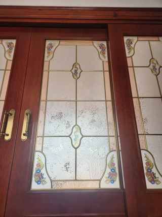 Puertas de salón con cristaleras