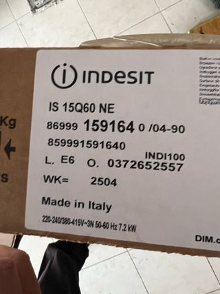 Piano a induzione Indesit