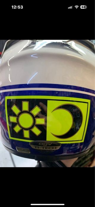 casco valentino rossi edizione limitata