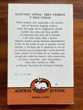 Algunos niños tres perros y más cosas