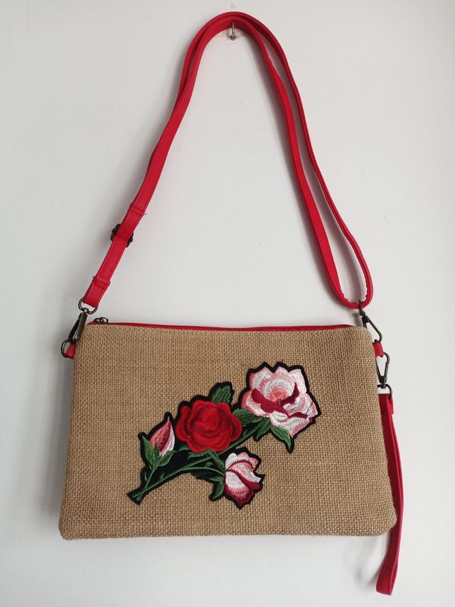 Bolso tigre y varios