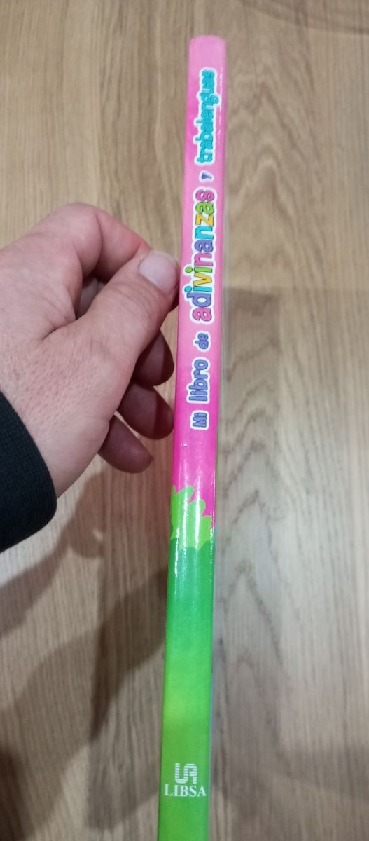 Mi Libro de Adivinanzas y Trabalenguas