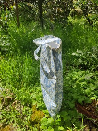 Bolsa de flores azul