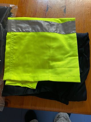 Pantalones de trabajo nuevos