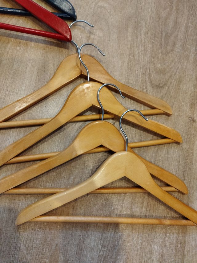 Lote 20 perchas infantiles