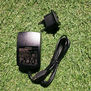 Cargador Garmin 220V AC Charger salida USB mini