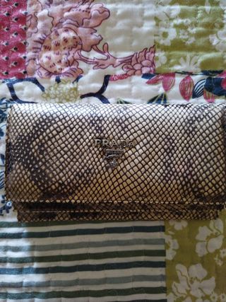 Cartera prada