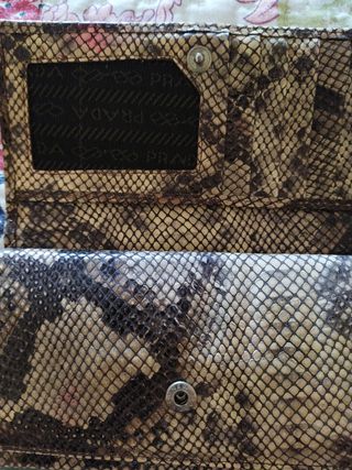 Cartera prada