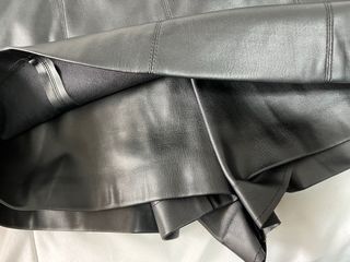 Falda pantalón de cuero negro