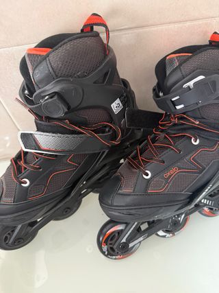 Zapatos con ruedas para niños.