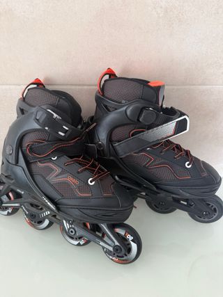 Zapatos con ruedas para niños.