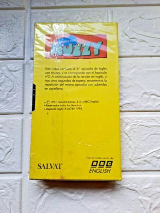VHS APRENDE INGLÉS CON MUZZY No 2 NUEVO PRECINTADO