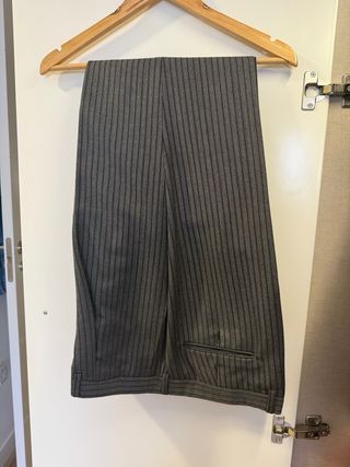 Chaqué chaleco y pantalón a juego 