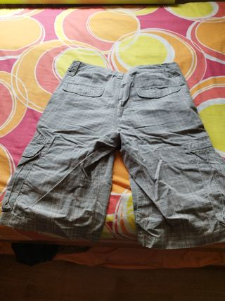 Pantalón corto 
Cargo Zara hombre 