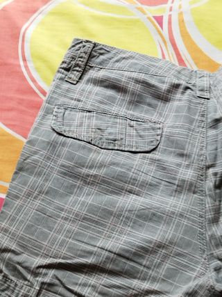 Pantalón corto 
Cargo Zara hombre 