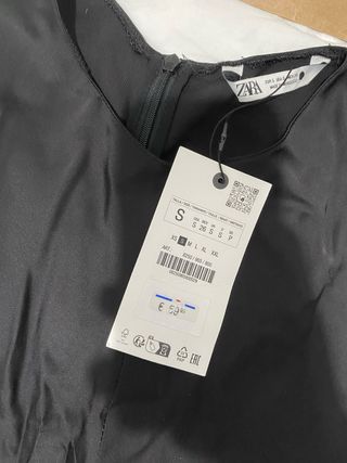 Vestido satinado de fiesta ZARA. Sin estrenar