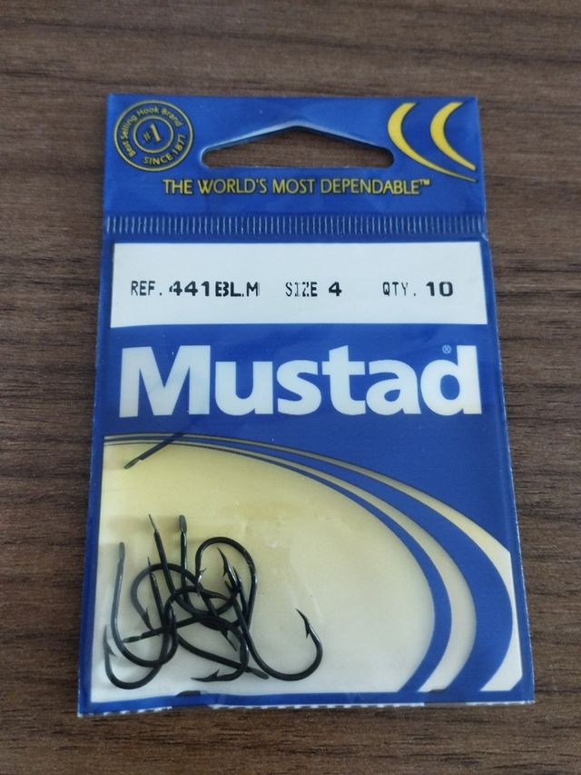 Anzuelos MUSTAD carbono