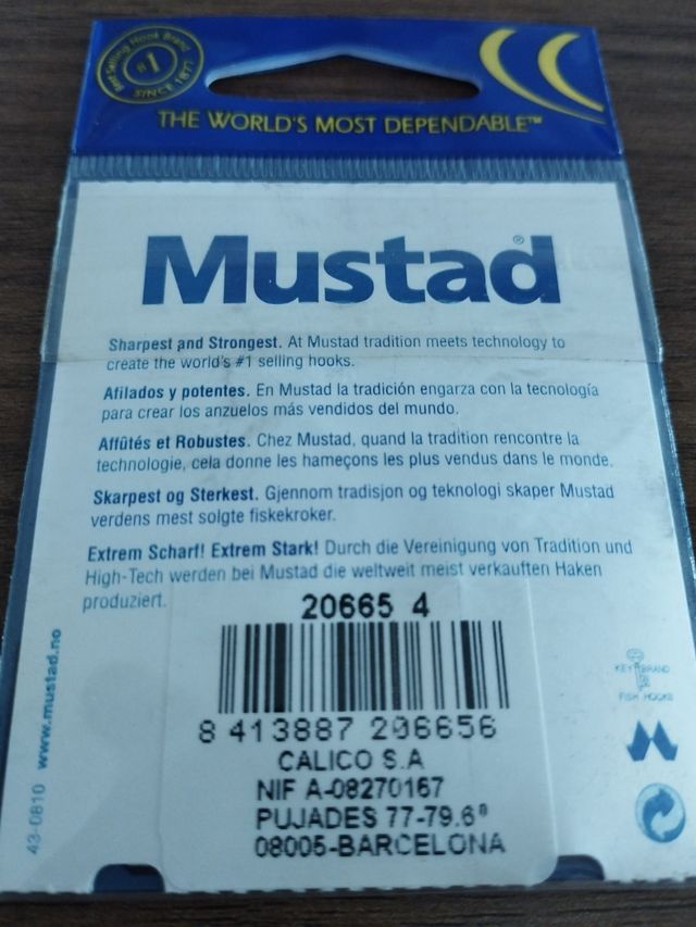 Anzuelos MUSTAD carbono