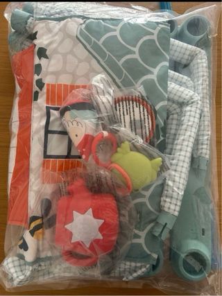 Gimnasio para bebes Fisher Price nuevo
