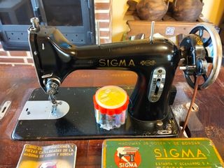 Maquina de coser antigua