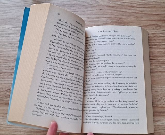 Libro en inglés "The Longest Ride"