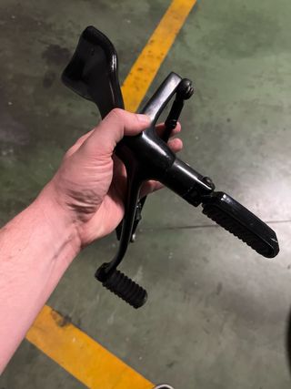 Pedales Avanzados Harley davidson 883 Iron 