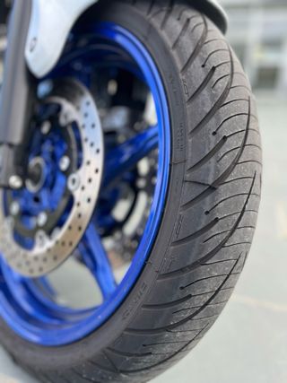 Moto suzuki gladius 650 ABS