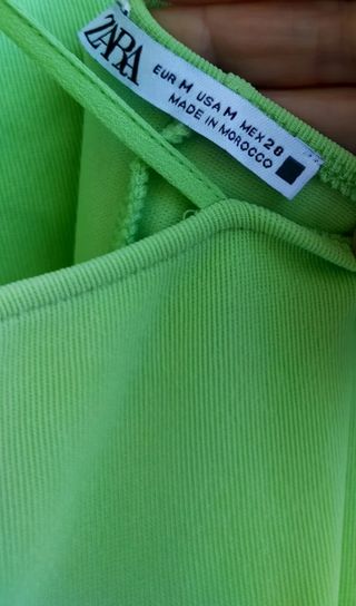 Vestido verde, blusa , top