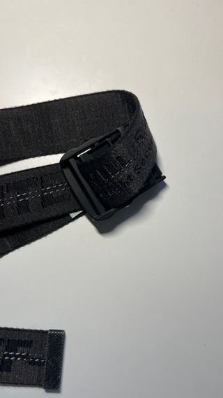 Cinturon negro de Off White