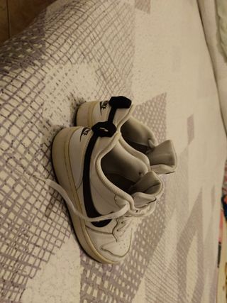 Bambas Nike  39 blanco y negro.de batalla 