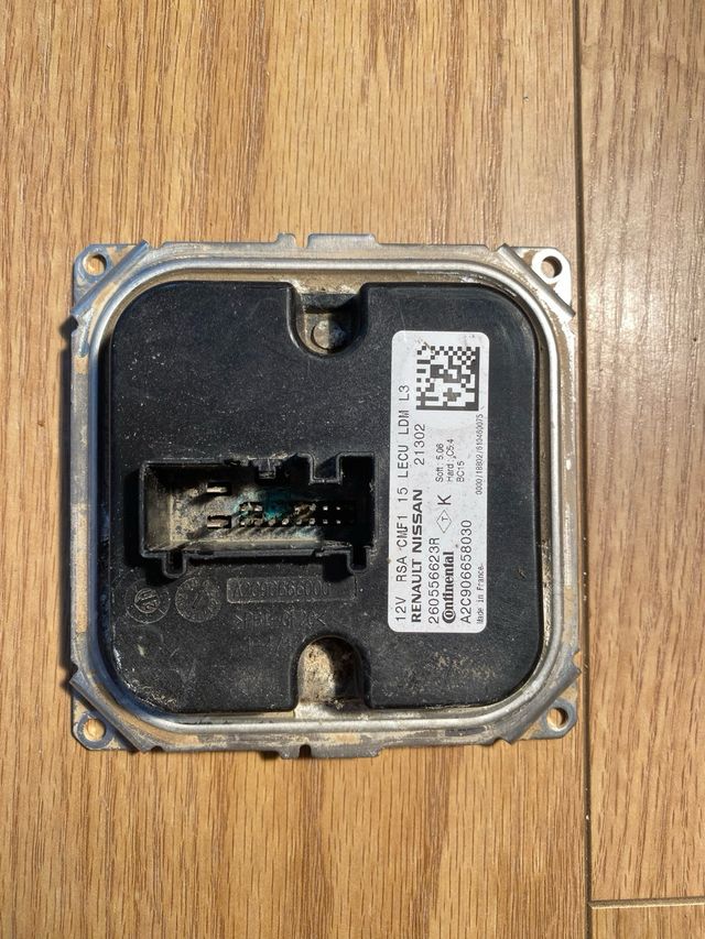 Centralita faro derecho renault clio 5 2020