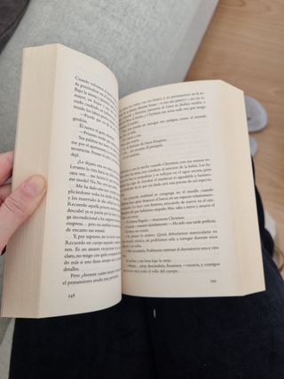 CINCUENTA SOMBRAS MÁS OSCURAS